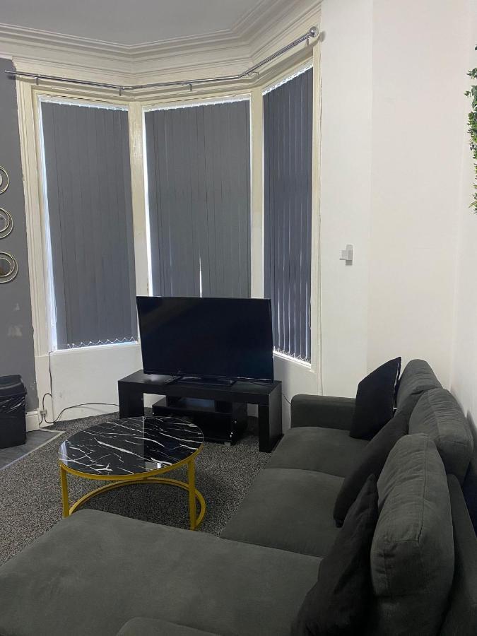 Black Ocean Holiday Apartments Blackpool Exteriör bild