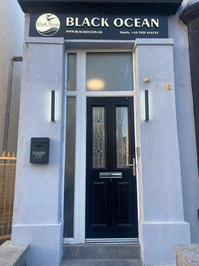 Black Ocean Holiday Apartments Blackpool Exteriör bild