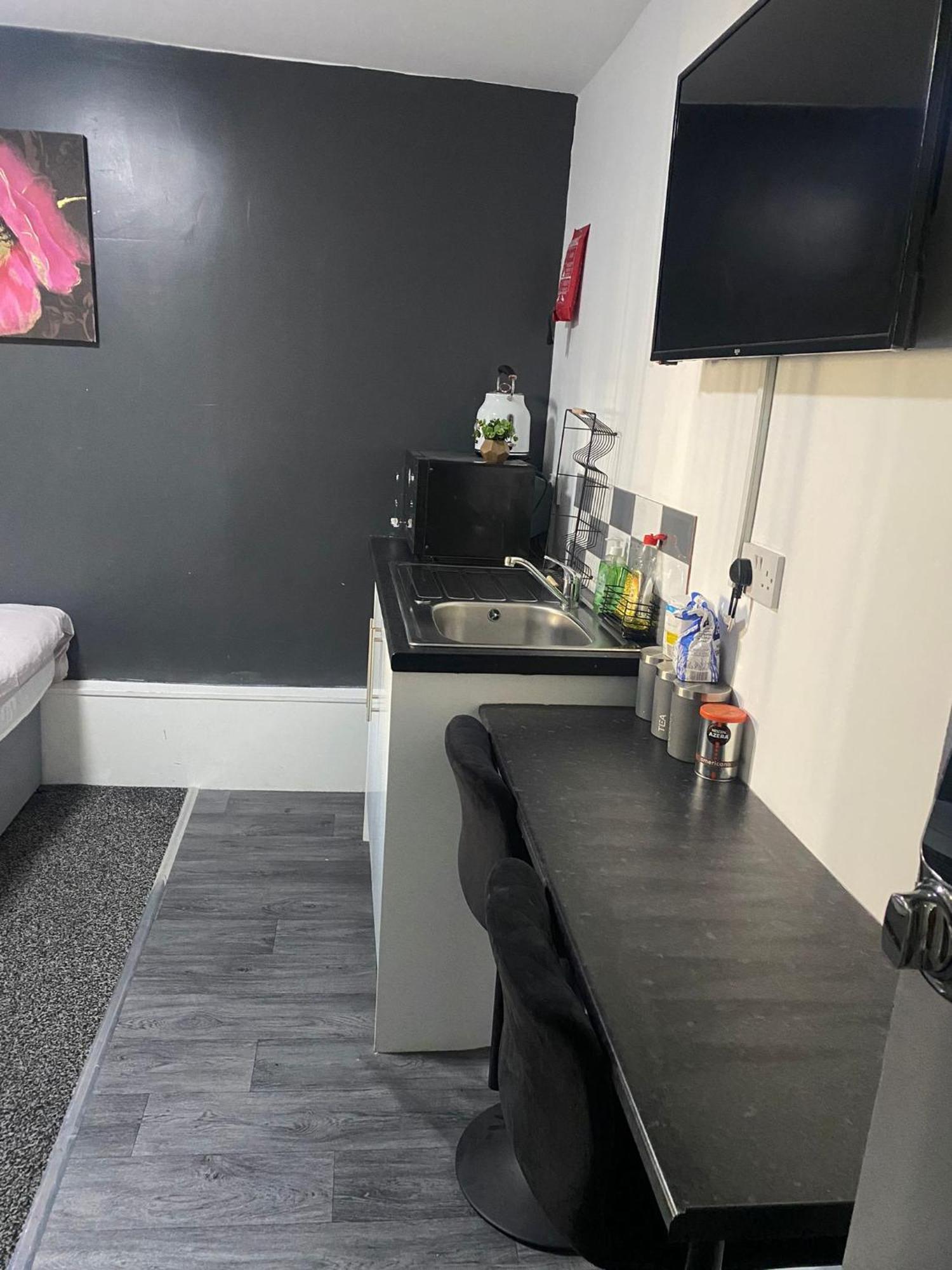 Black Ocean Holiday Apartments Blackpool Exteriör bild