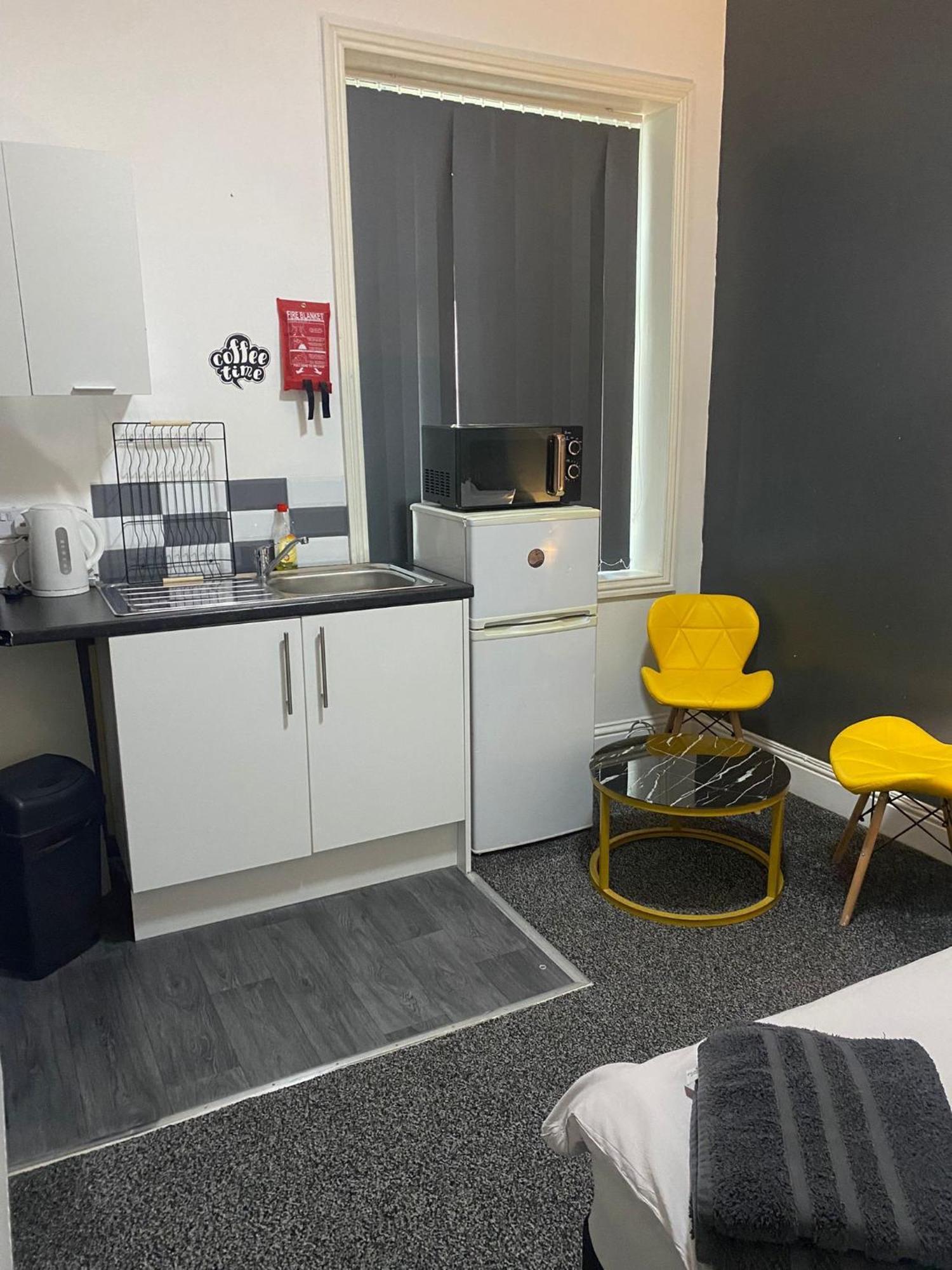 Black Ocean Holiday Apartments Blackpool Exteriör bild